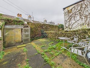 Photo 6- click for photo gallery